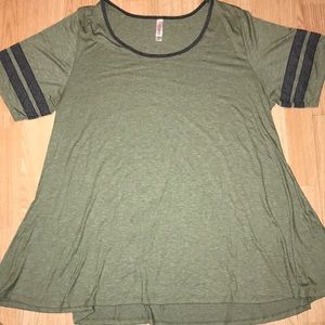 LulaRoe 3X Perfect T